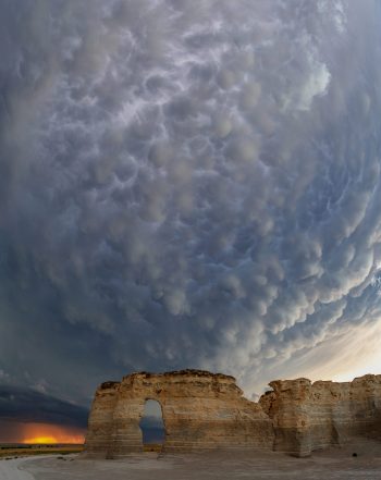 Monument Rocks Mammatus